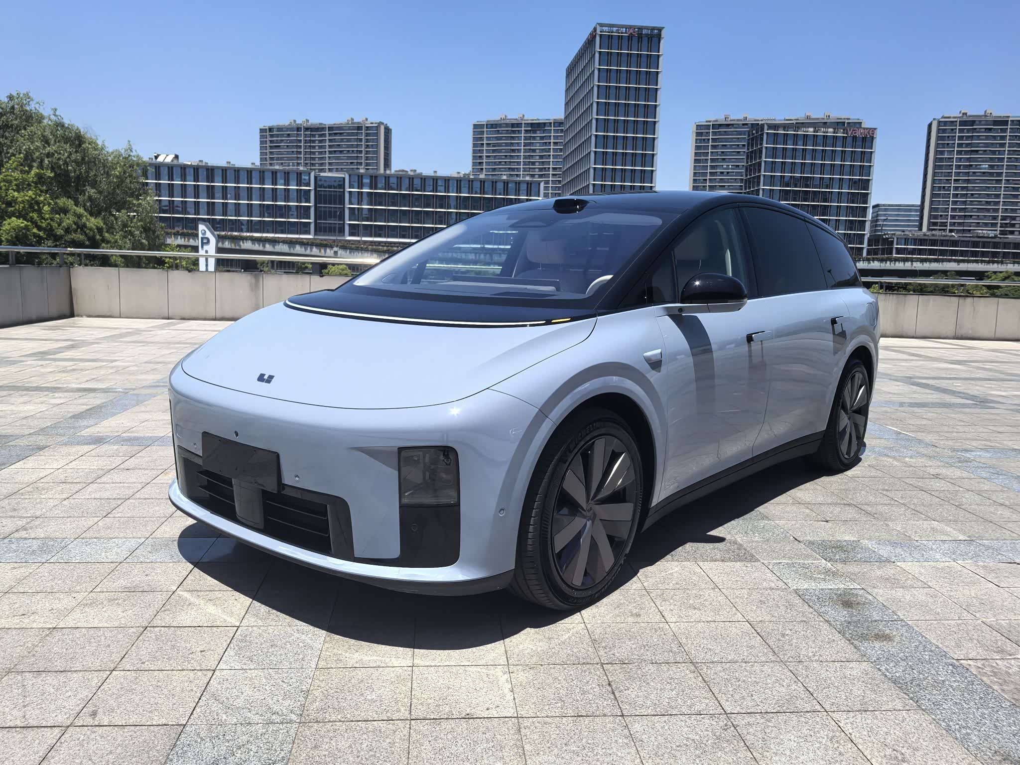 LiXiang i8 Standard, фото 1 из 1