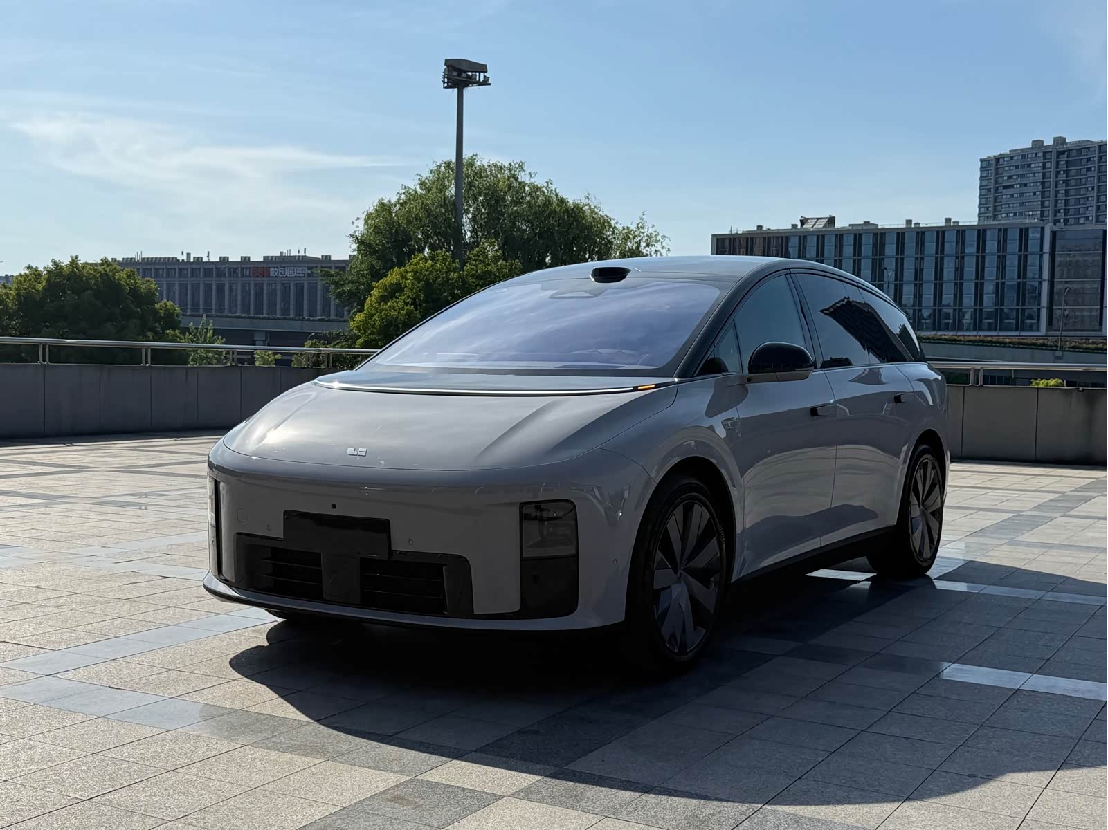 LiXiang i8 Standard, фото 1 из 1