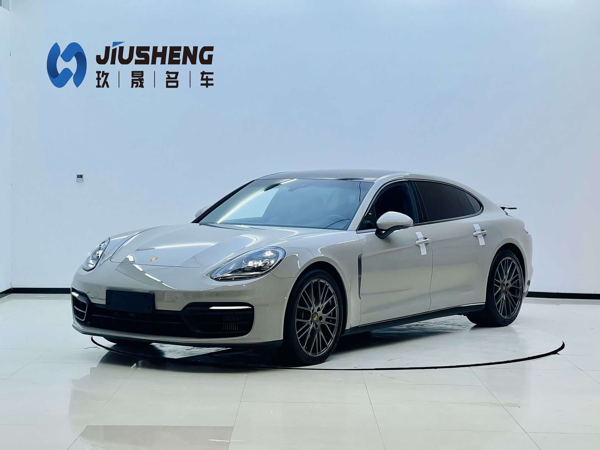 Porsche Panamera, фото 1 из 1