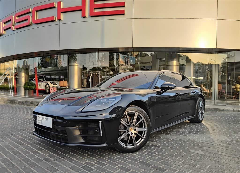 Porsche Panamera, фото 1 из 1