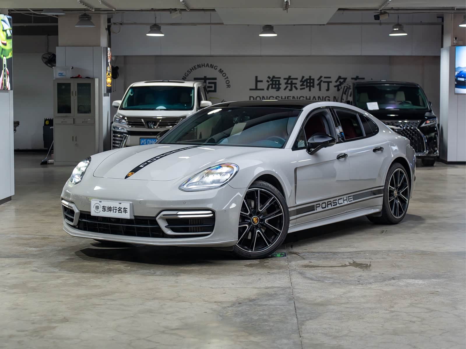 Porsche Panamera, фото 1 из 1