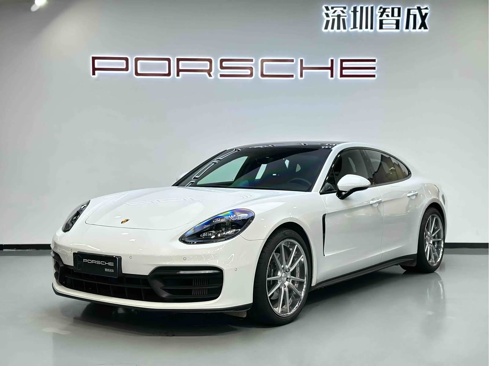 Porsche Panamera, фото 1 из 1