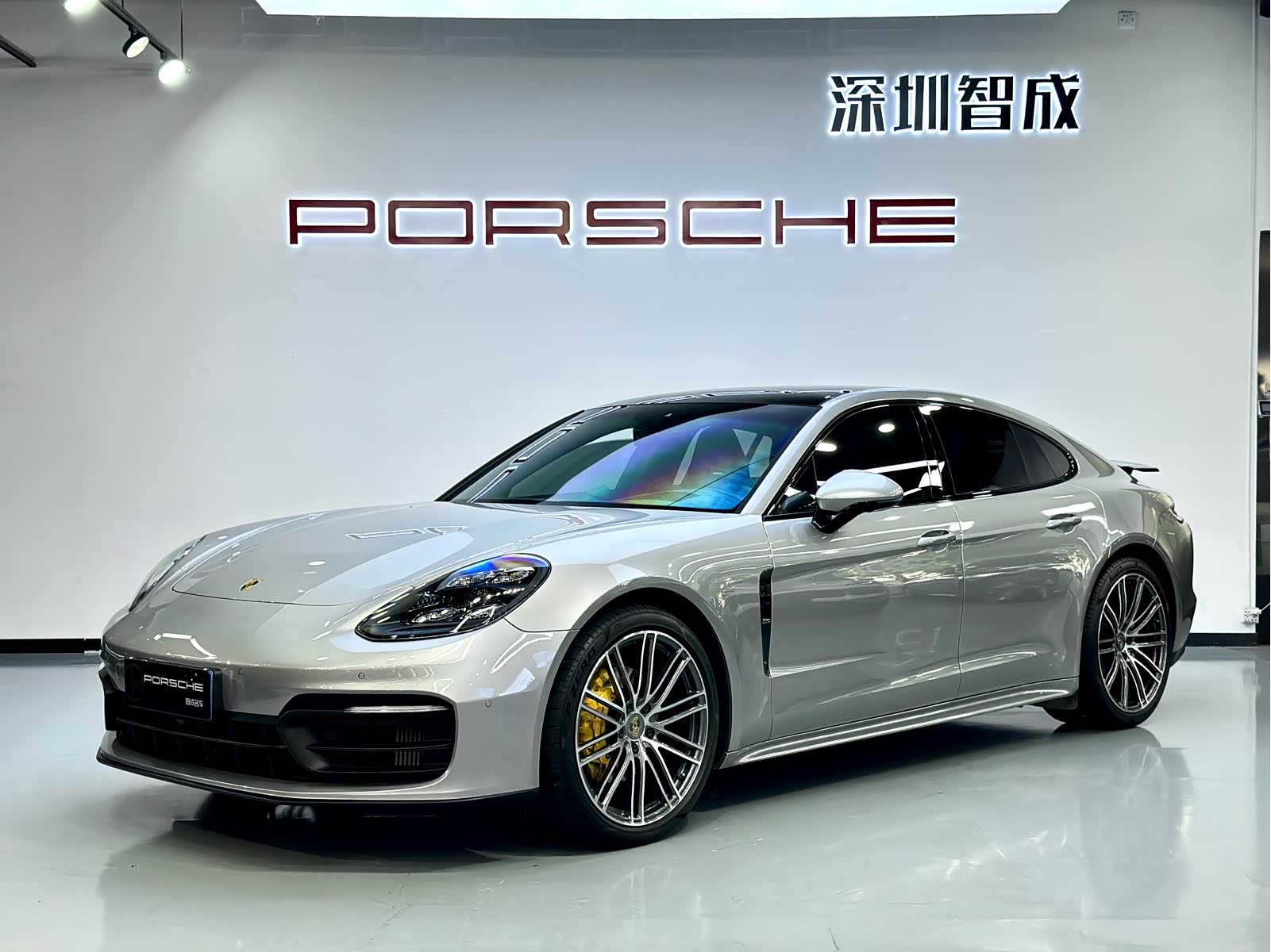 Porsche Panamera, фото 1 из 1
