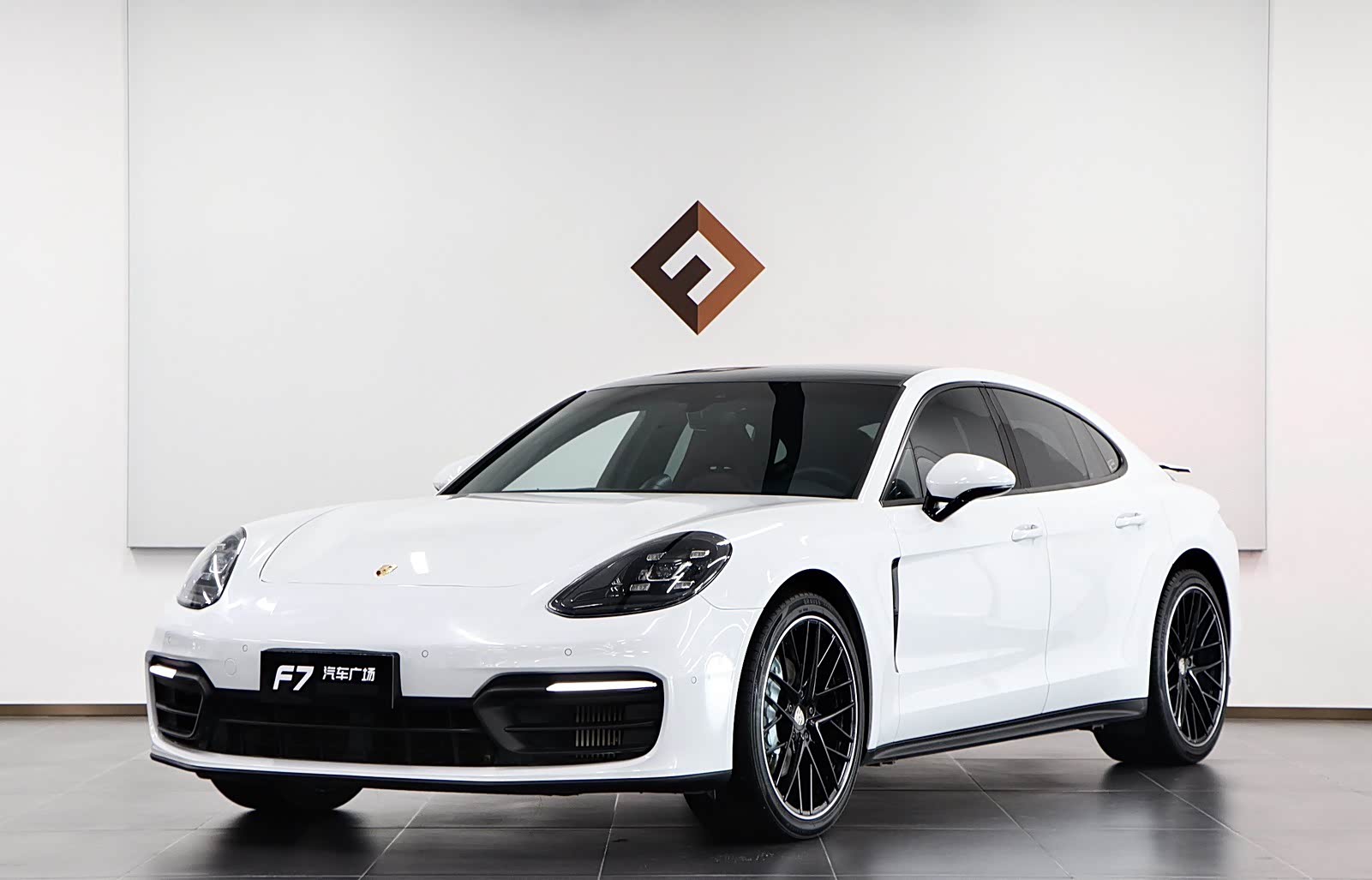 Porsche Panamera, фото 1 из 1