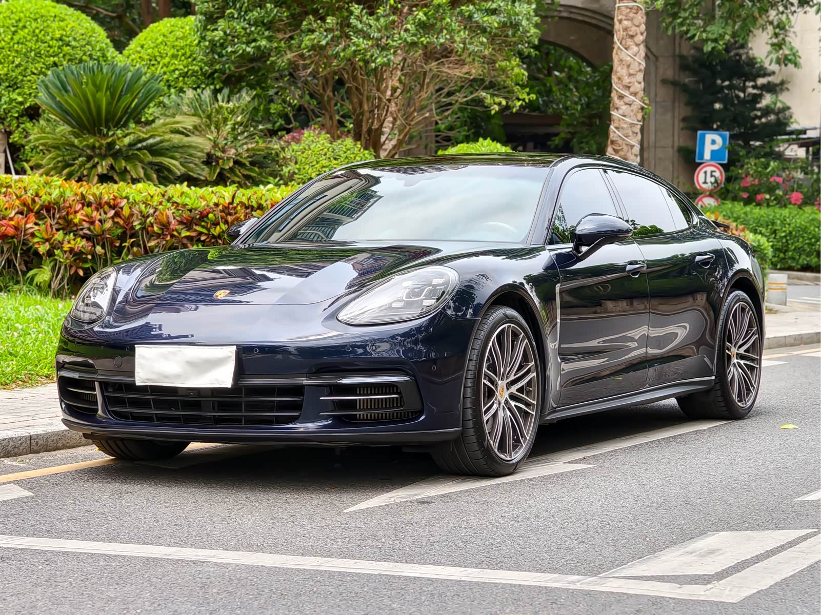 Porsche Panamera, фото 1 из 1