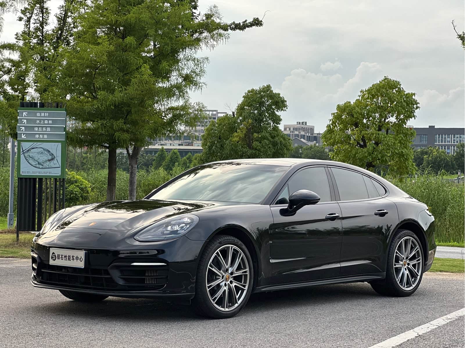 Porsche Panamera, фото 1 из 1