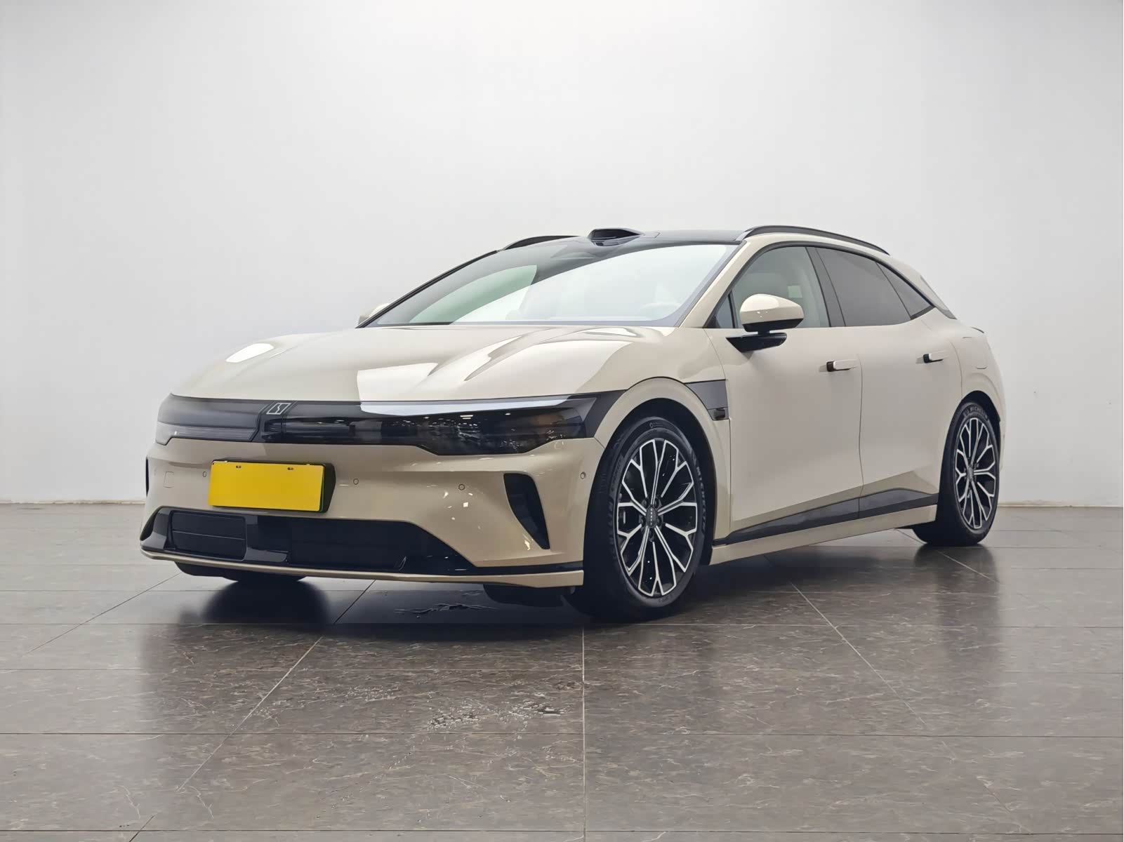 Zeekr 007GT, фото 1 из 1