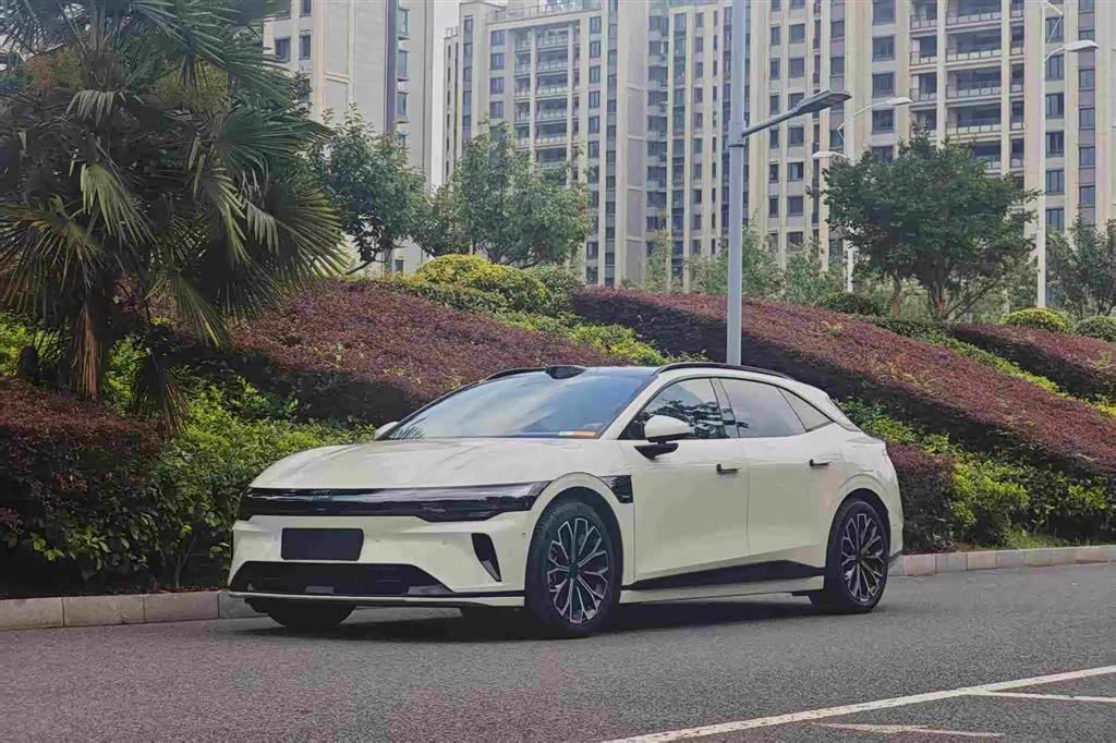 Zeekr 007GT, фото 1 из 1