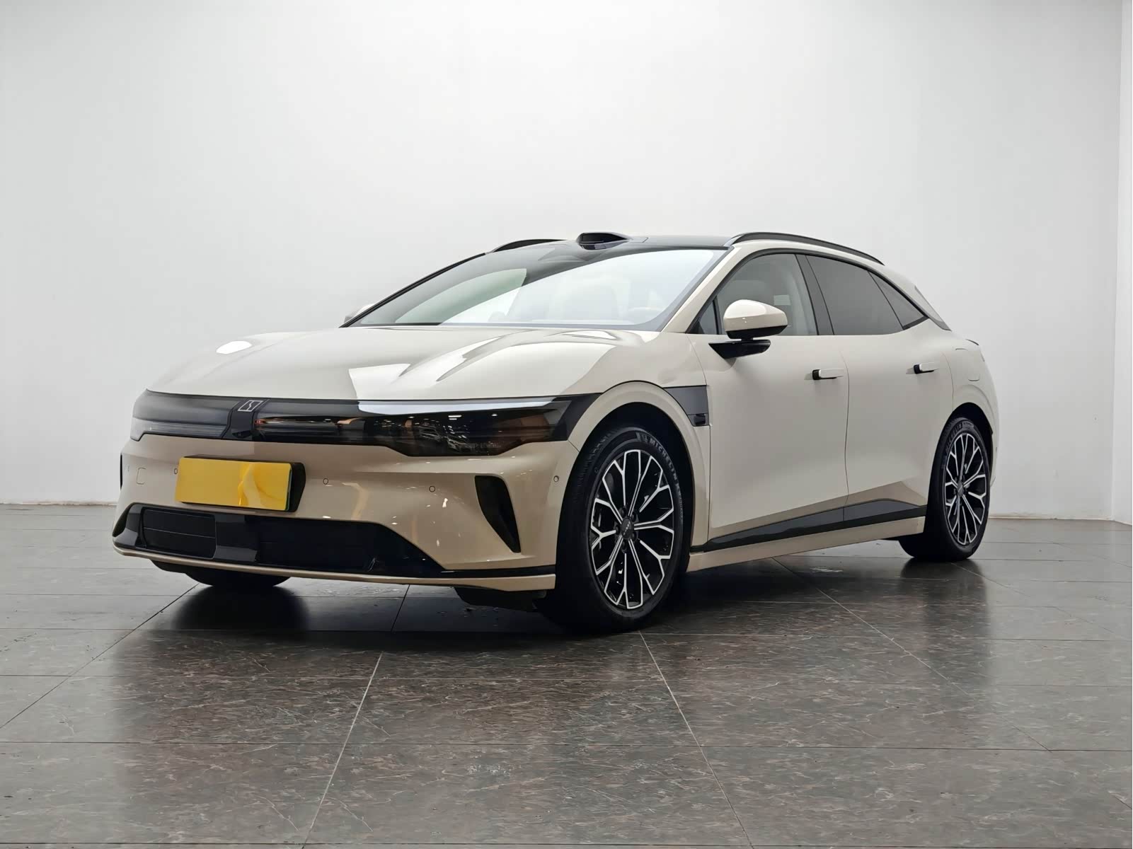Zeekr 007GT, фото 1 из 1