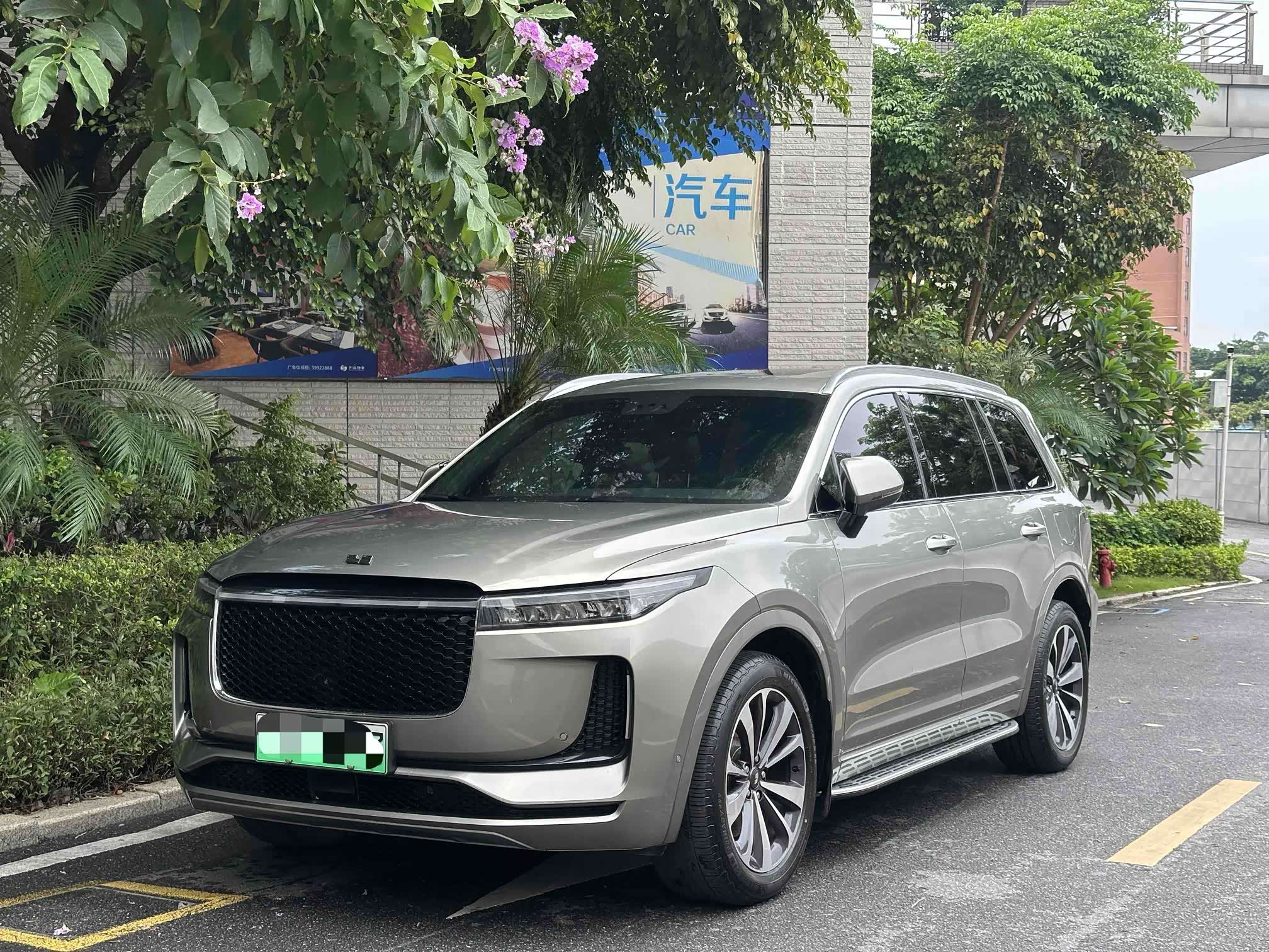 LiXiang ONE, фото 1 из 1