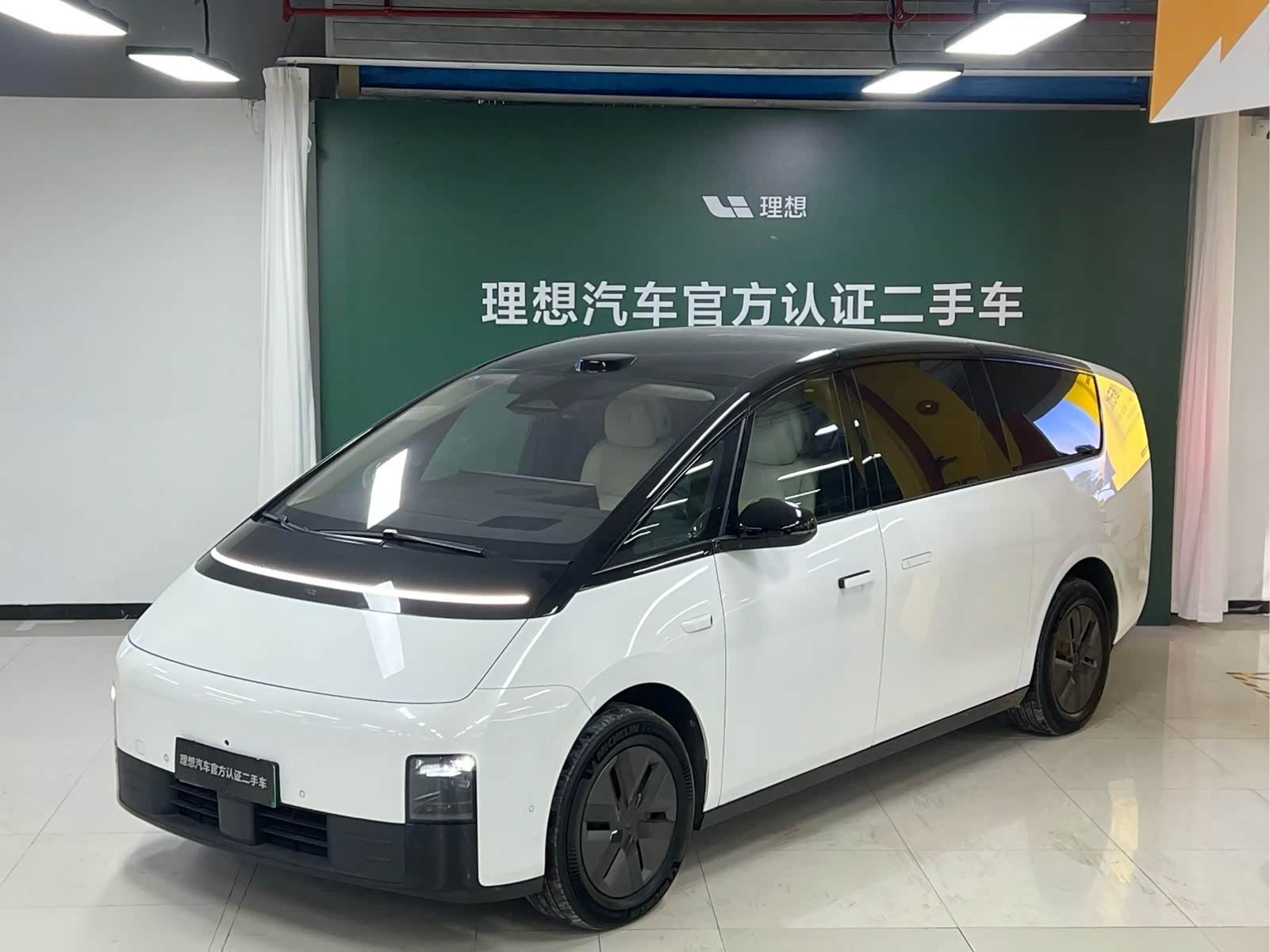 LiXiang MEGA, фото 1 из 1