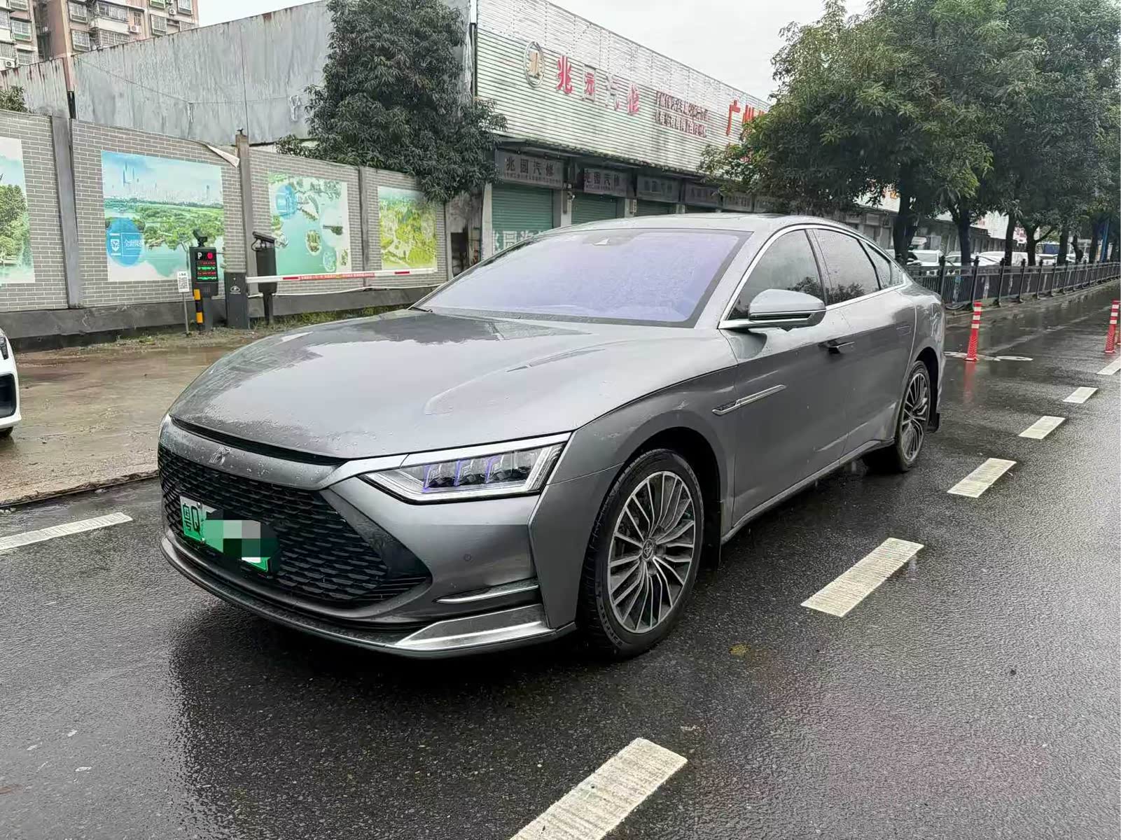 BYD Han, фото 1 из 1