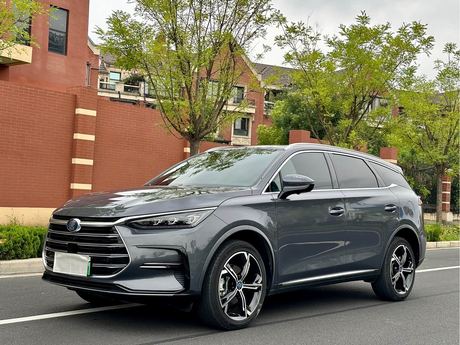 BYD Tang