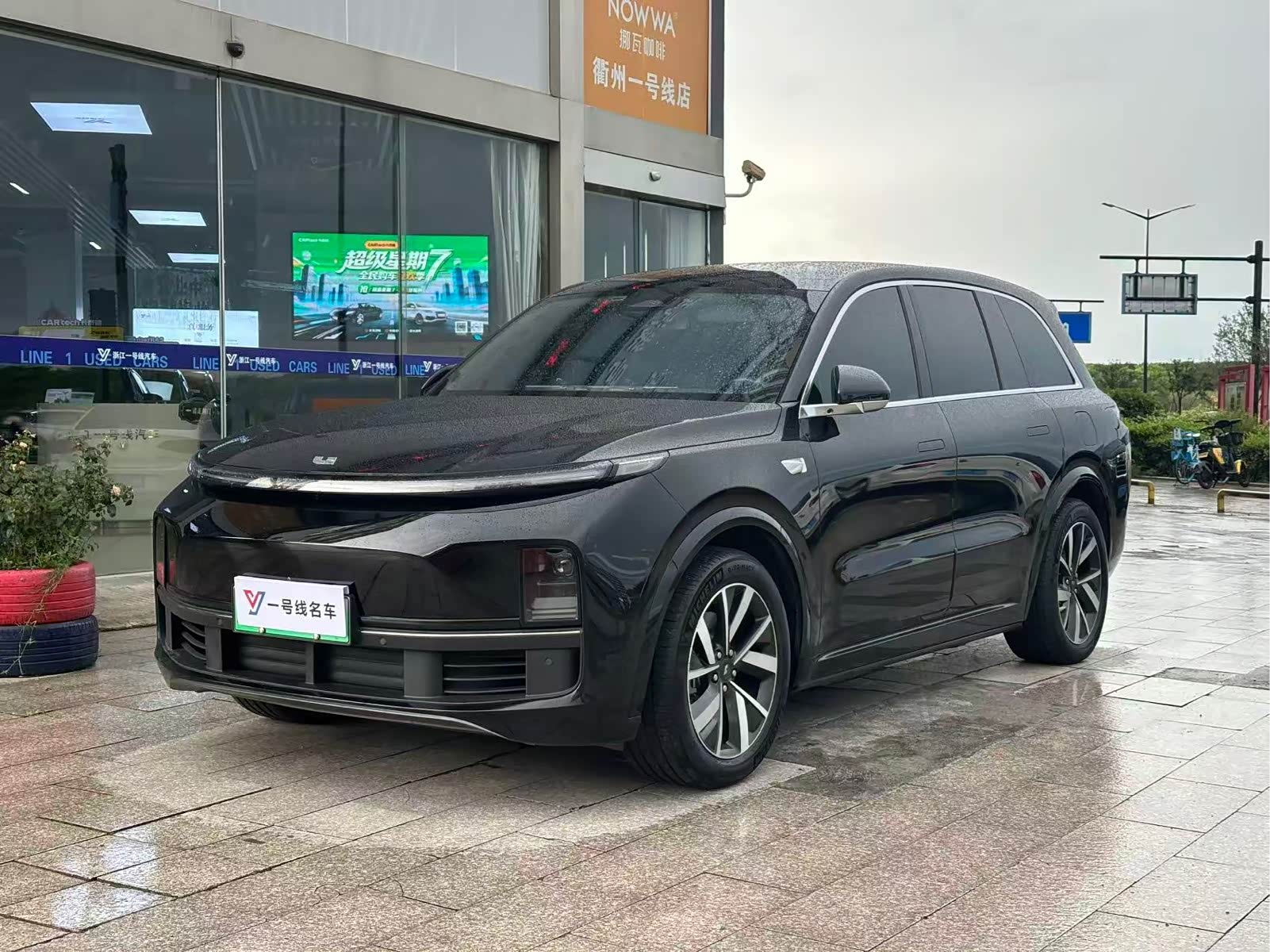 LiXiang L8