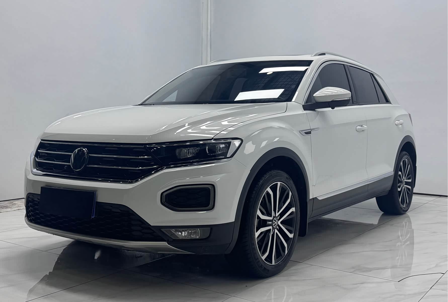 Volkswagen T-Roc, фото 1 из 1