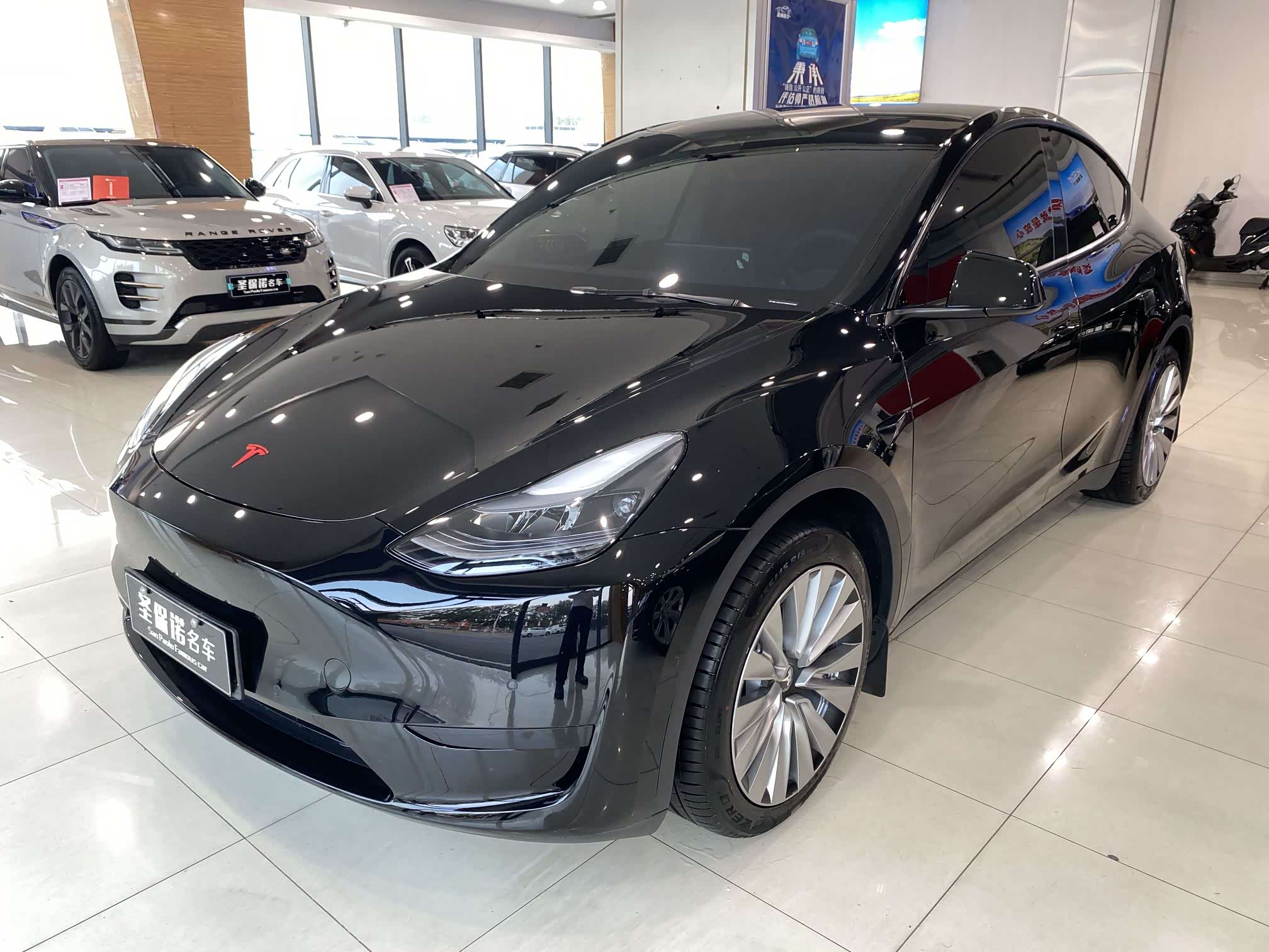 Tesla Model Y, фото 1 из 1