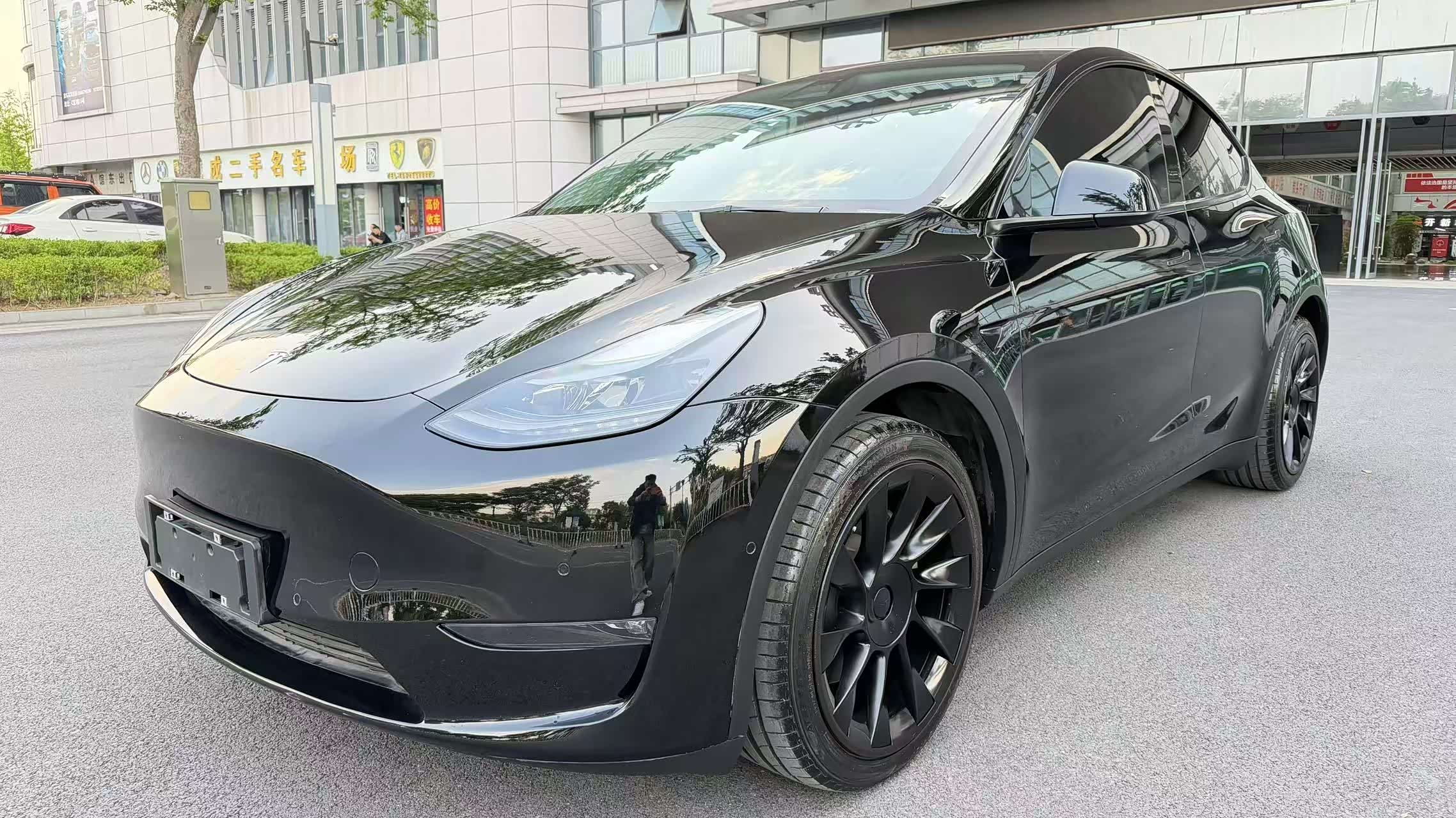 Tesla Model Y Standard, фото 1 из 1