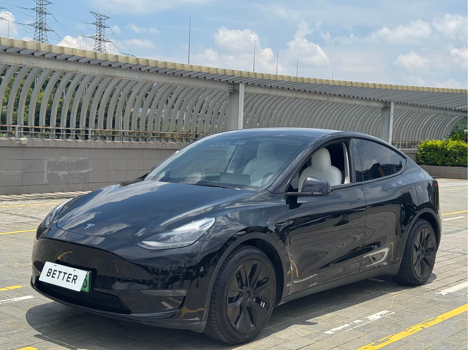 Tesla Model Y Standard, фото 1 из 1
