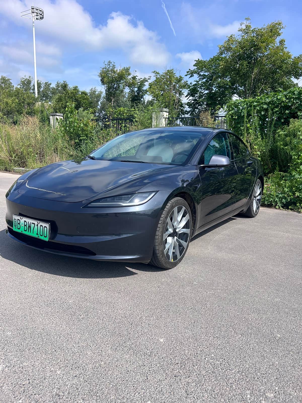 Tesla Model 3, фото 1 из 1