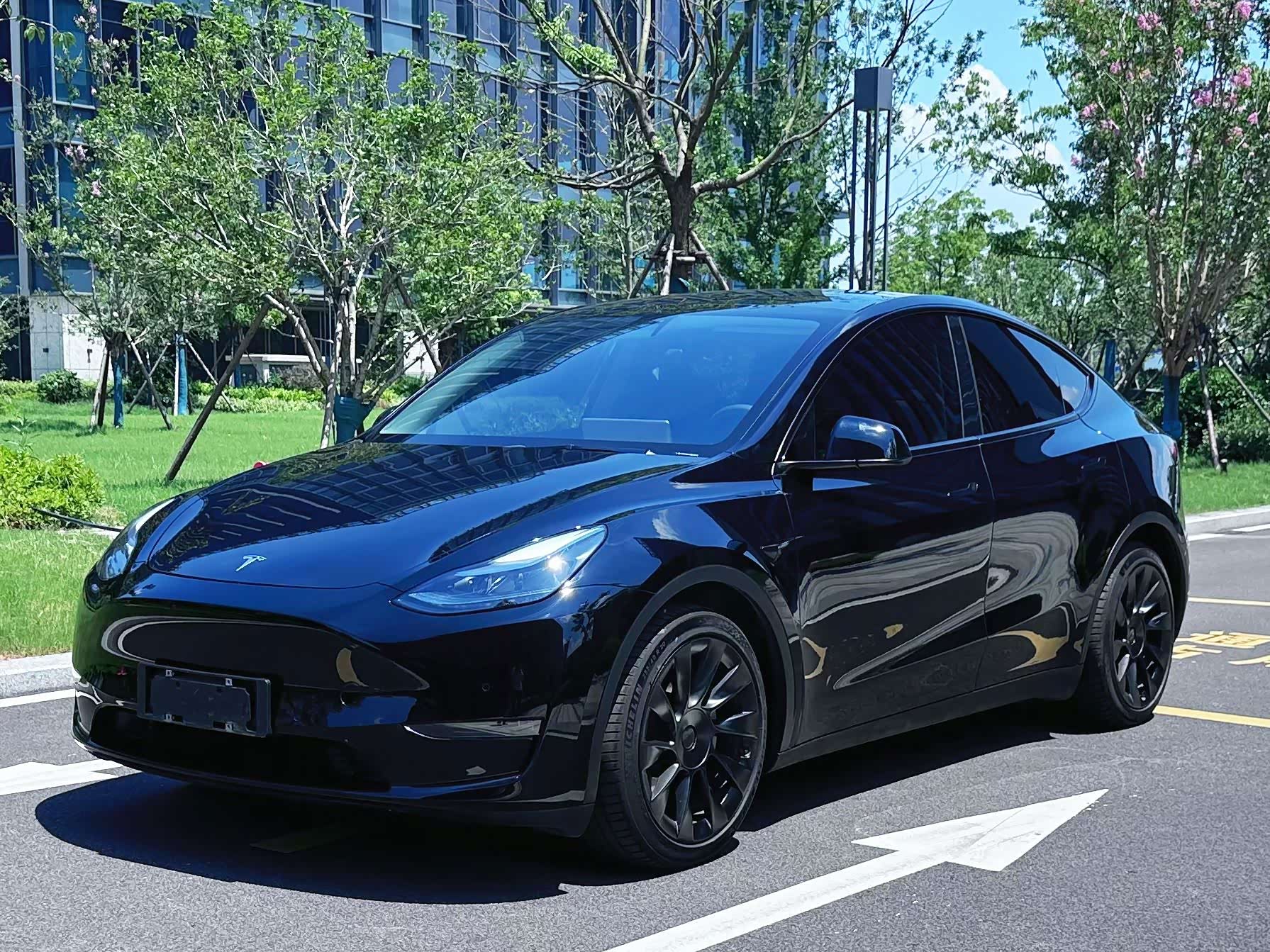 Tesla Model Y Standard, фото 1 из 1