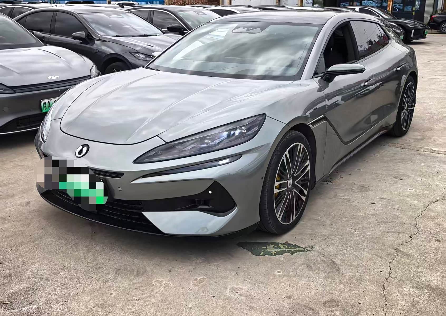Denza Z9GT Max, фото 1 из 1
