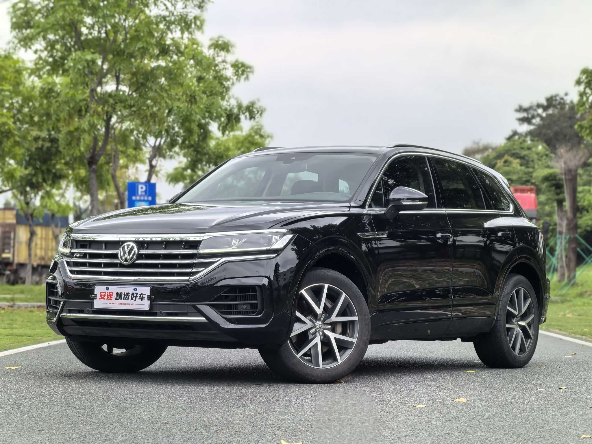 Volkswagen Touareg, фото 1 из 1