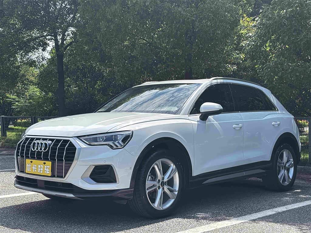 Audi Q3, фото 1 из 1