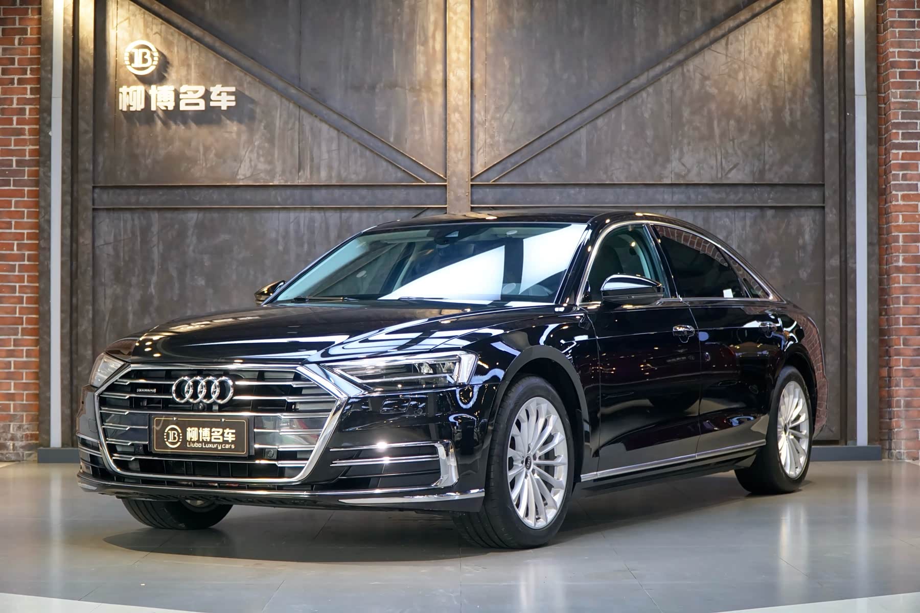 Audi A8, фото 1 из 1