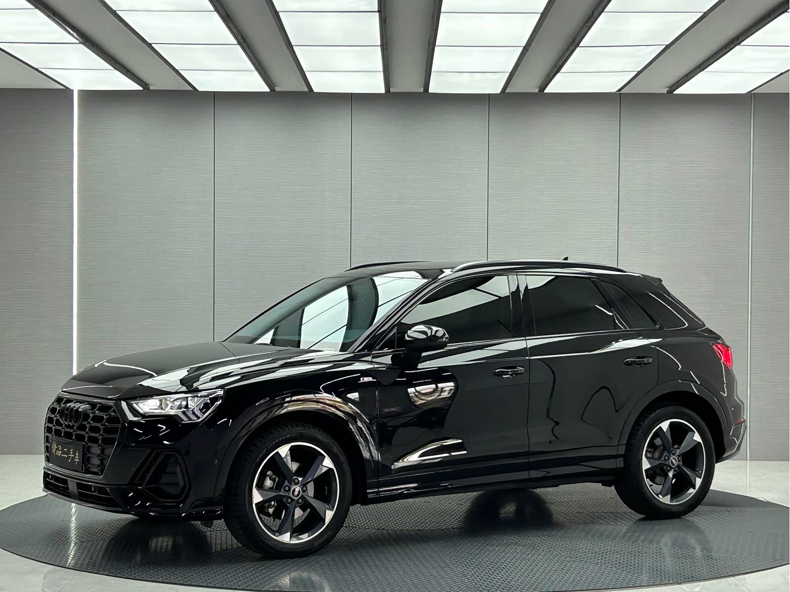 Audi Q3, фото 1 из 1