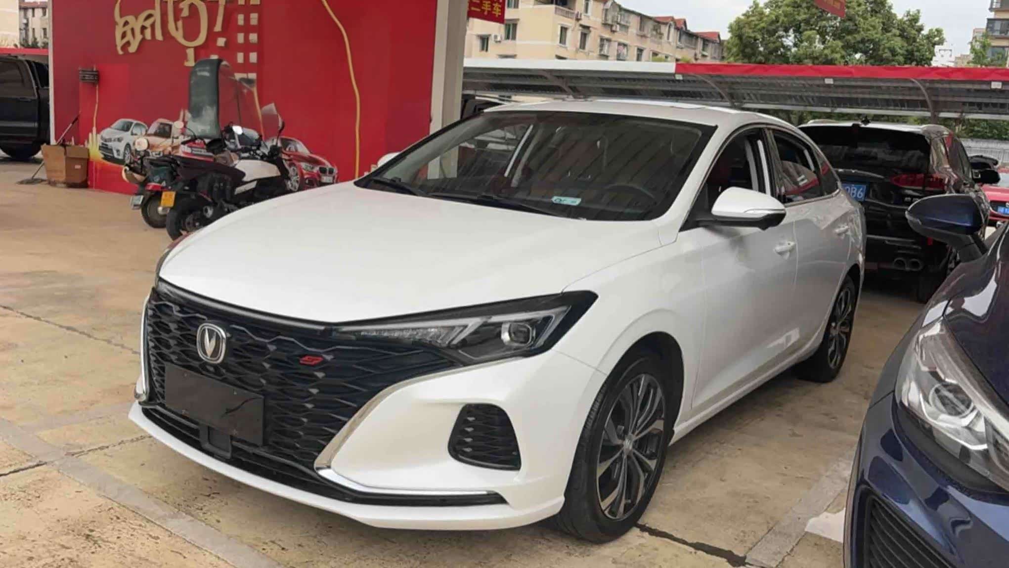 Changan Eado Plus, фото 1 из 1