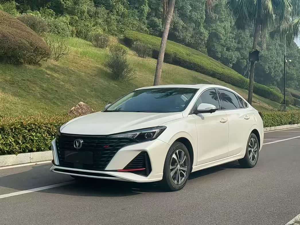 Changan Eado Plus, фото 1 из 1