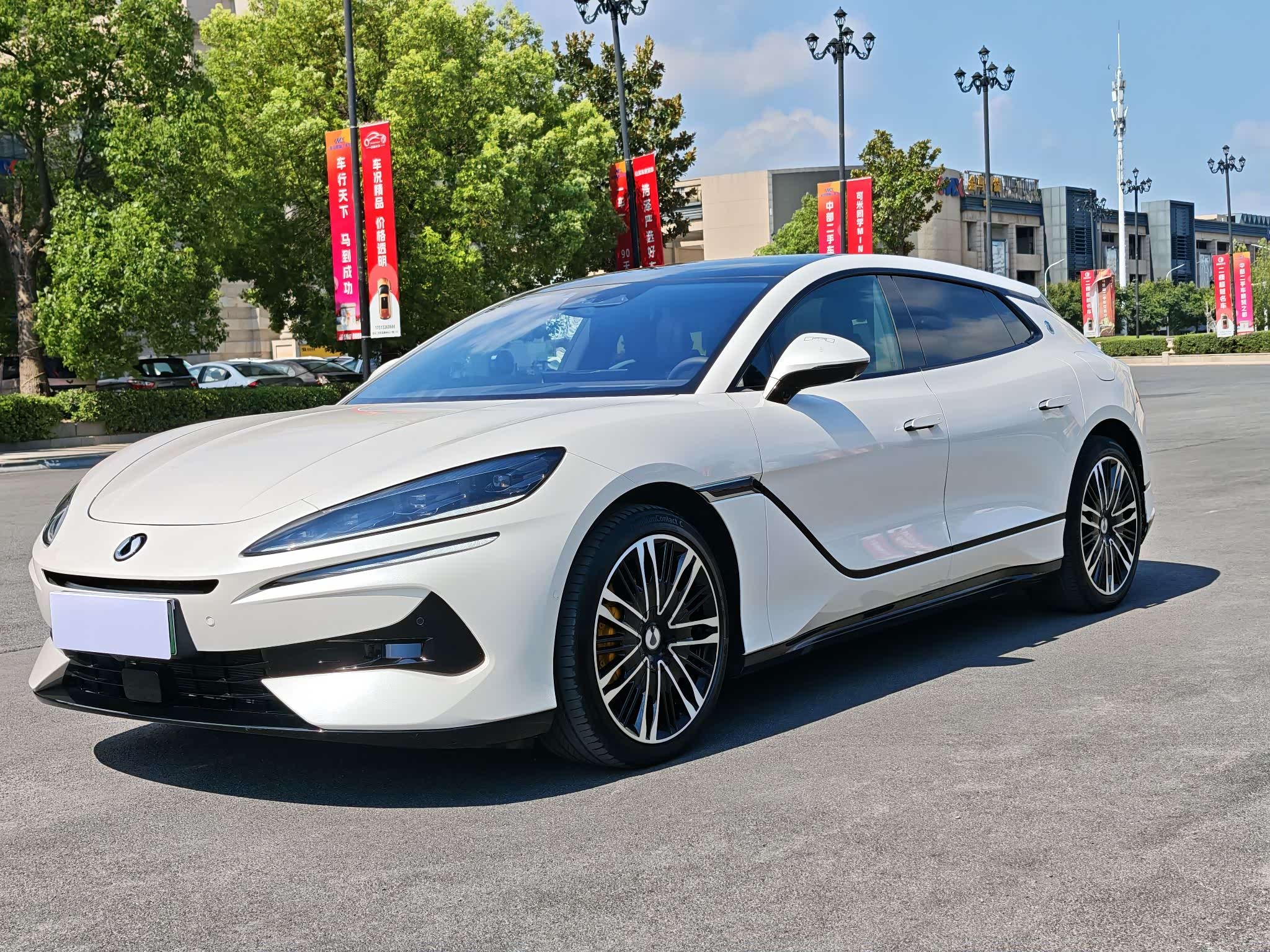Denza Z9GT Ultra, фото 1 из 1