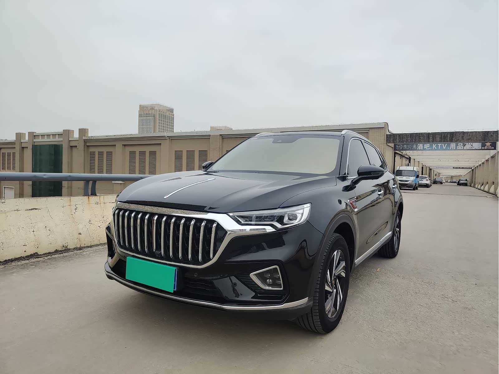 Hongqi HS5, фото 1 из 1