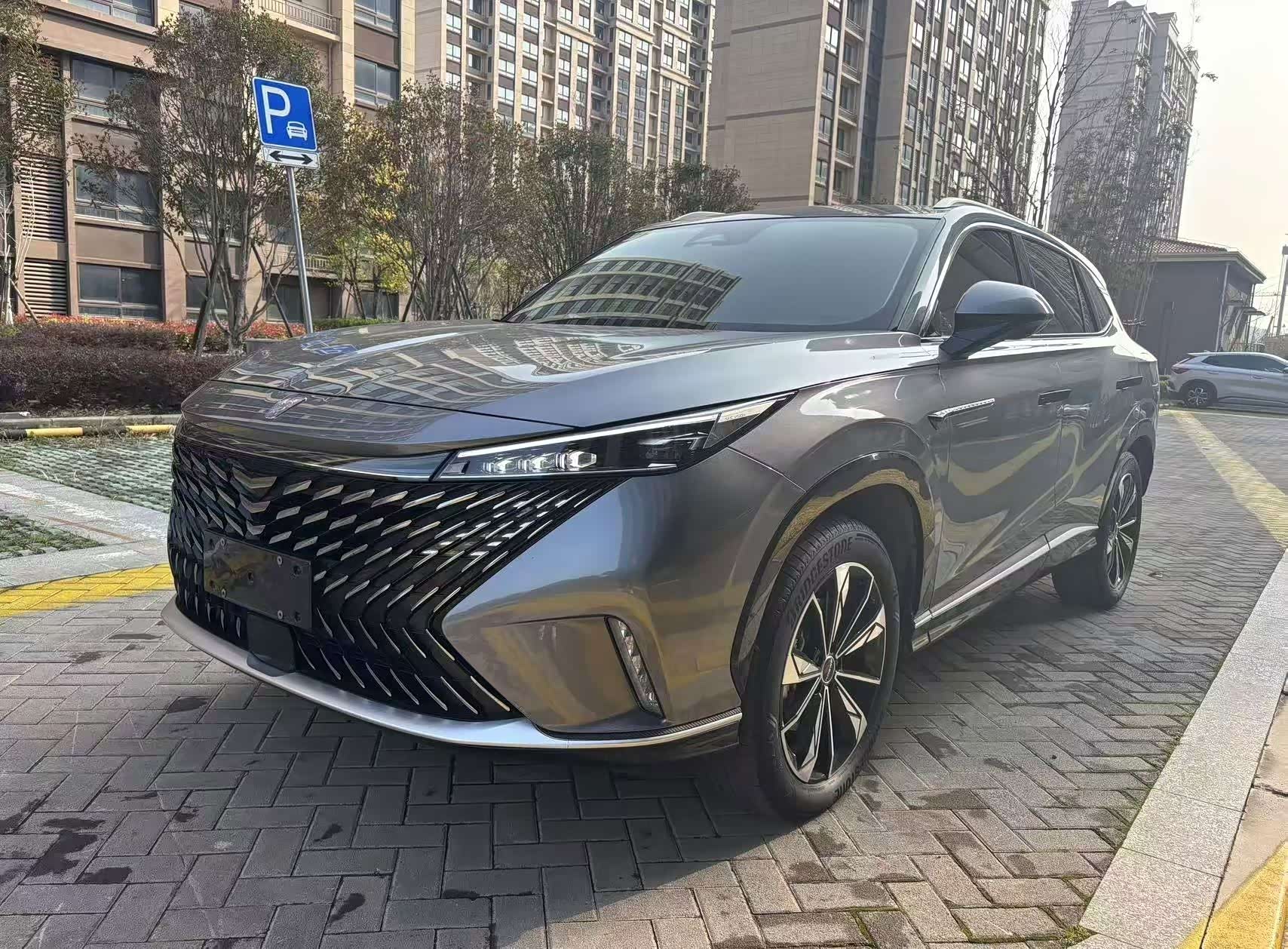 Roewe RX5, фото 1 из 1