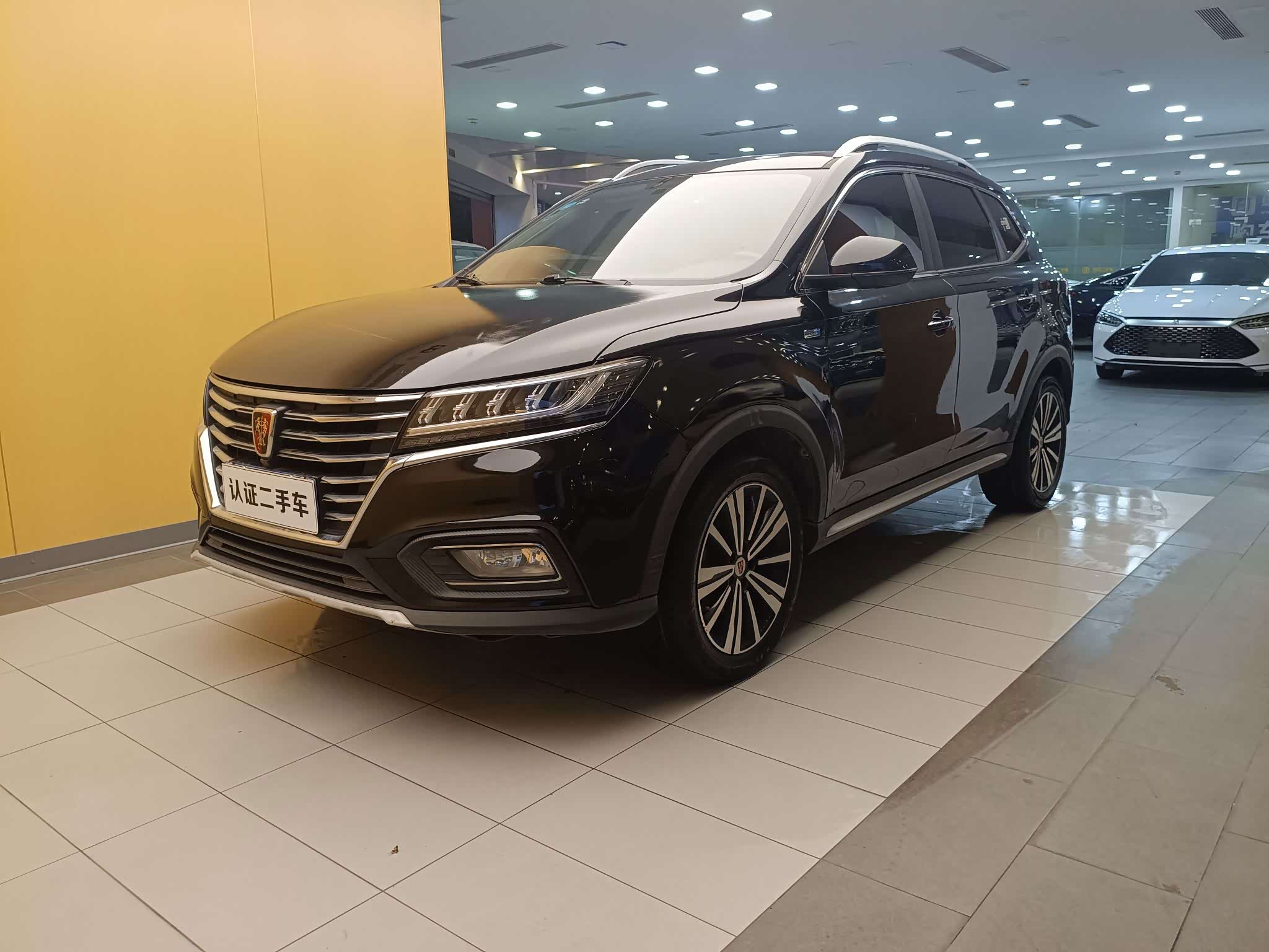 Roewe RX5, фото 1 из 1