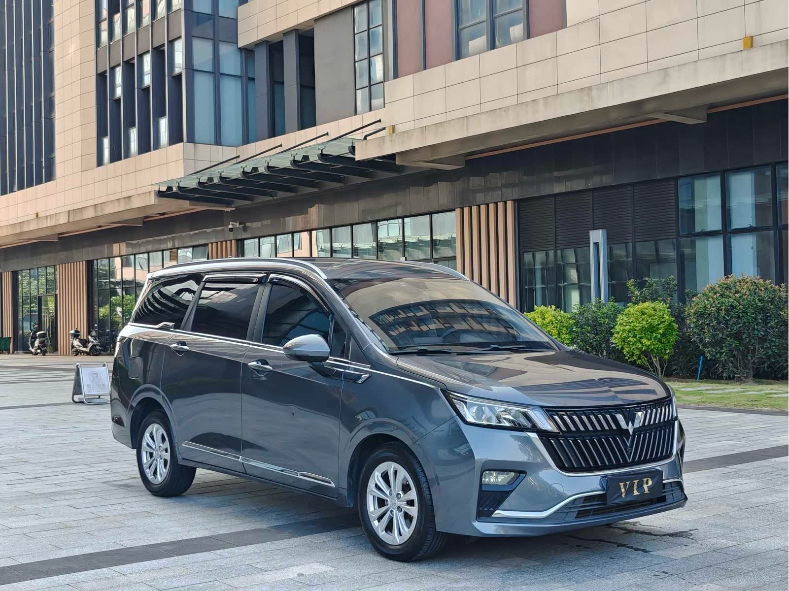 Wuling Jiachen, фото 1 из 1