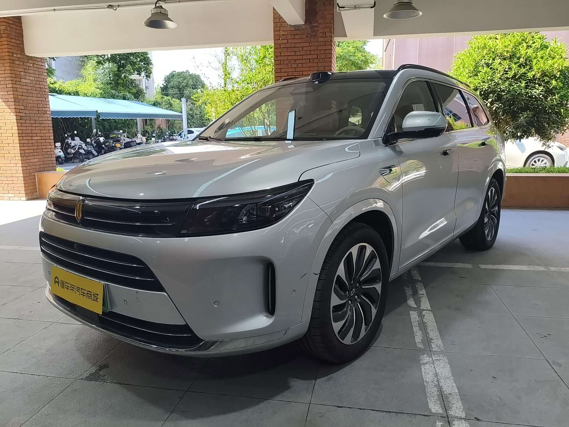 AITO M7