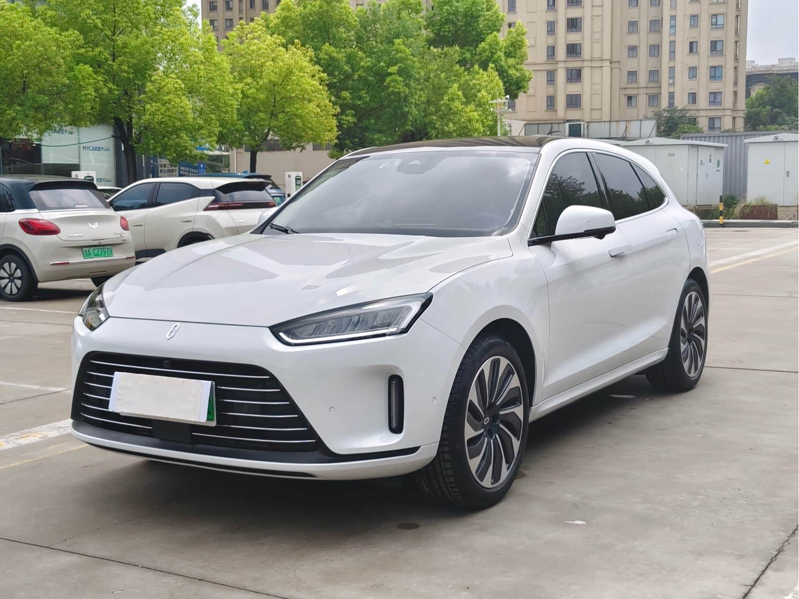 AITO M5