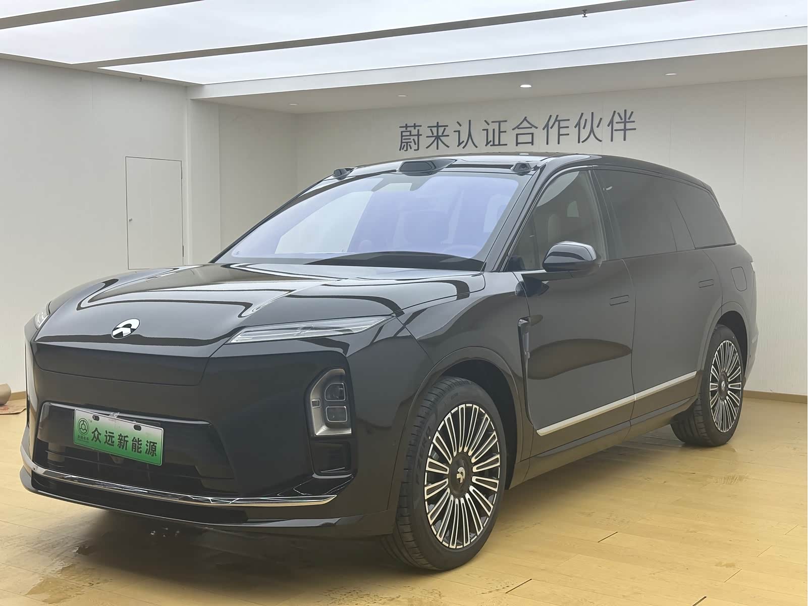 NIO ES8, фото 1 из 1