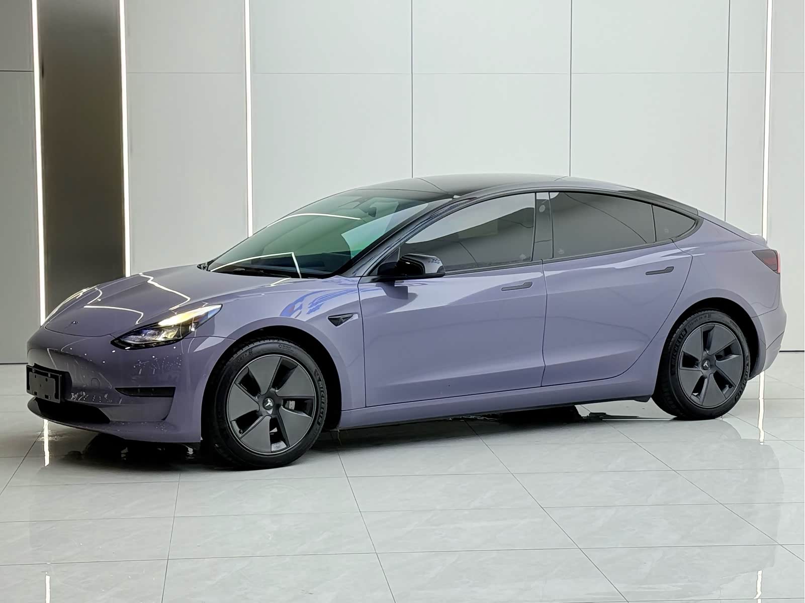 Tesla Model 3, фото 1 из 1