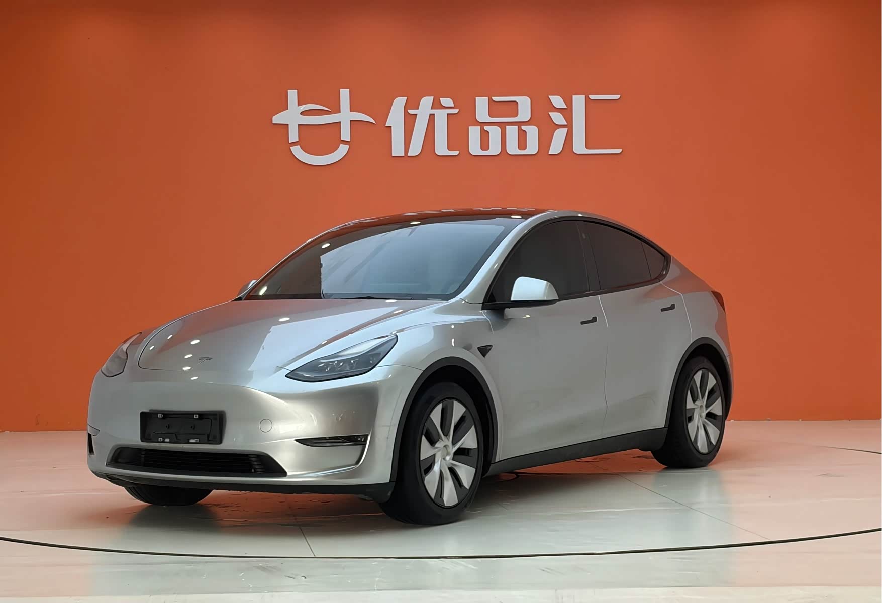 Tesla Model Y Standard, фото 1 из 1