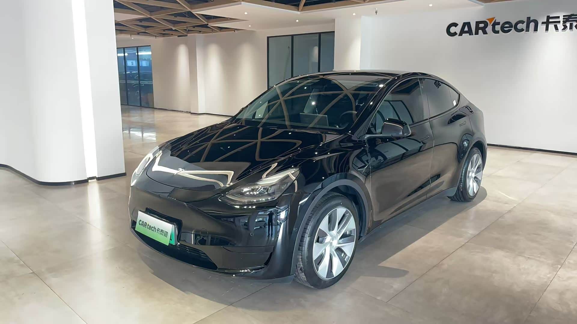 Tesla Model Y, фото 1 из 1