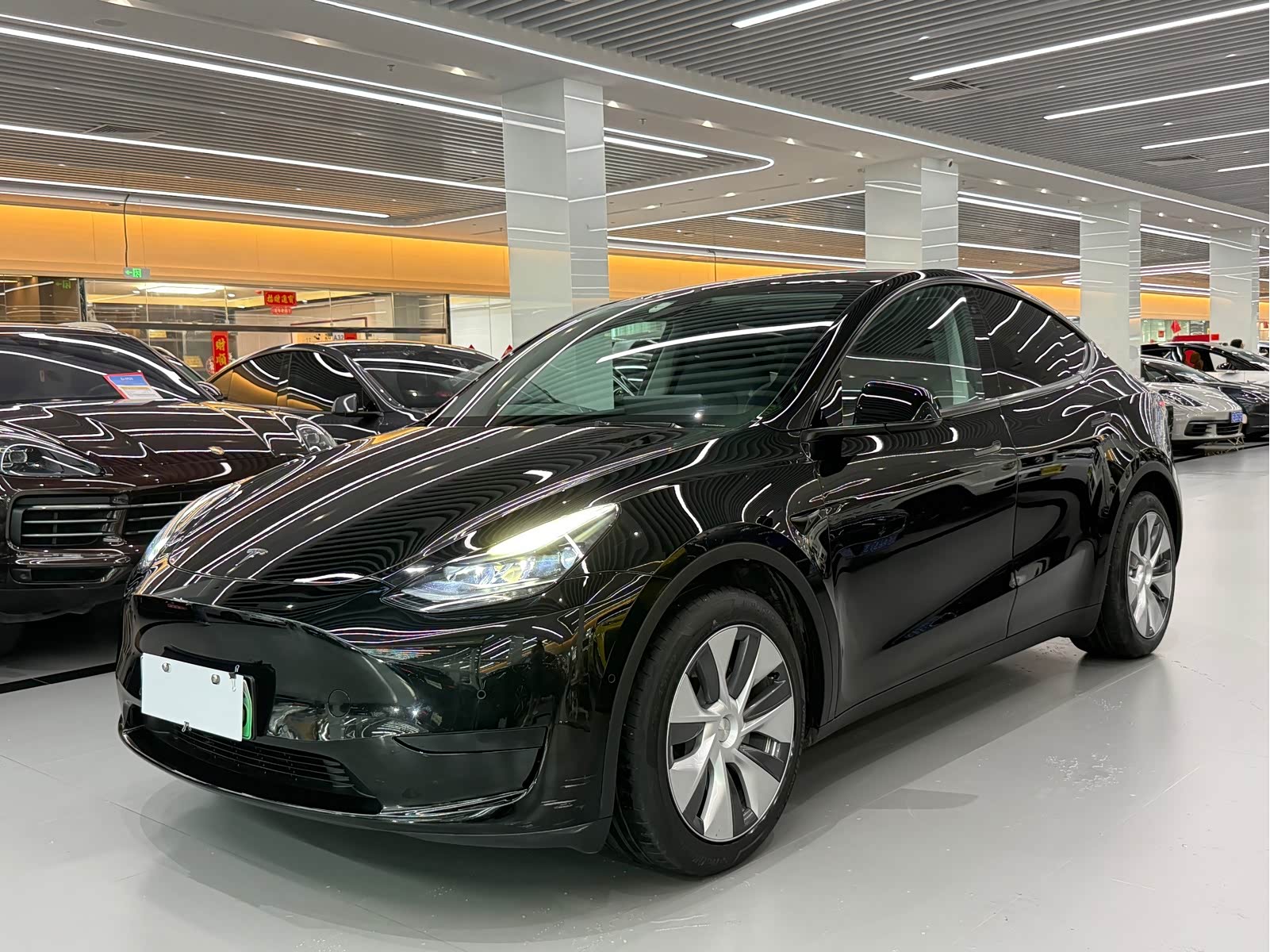 Tesla Model Y, фото 1 из 1