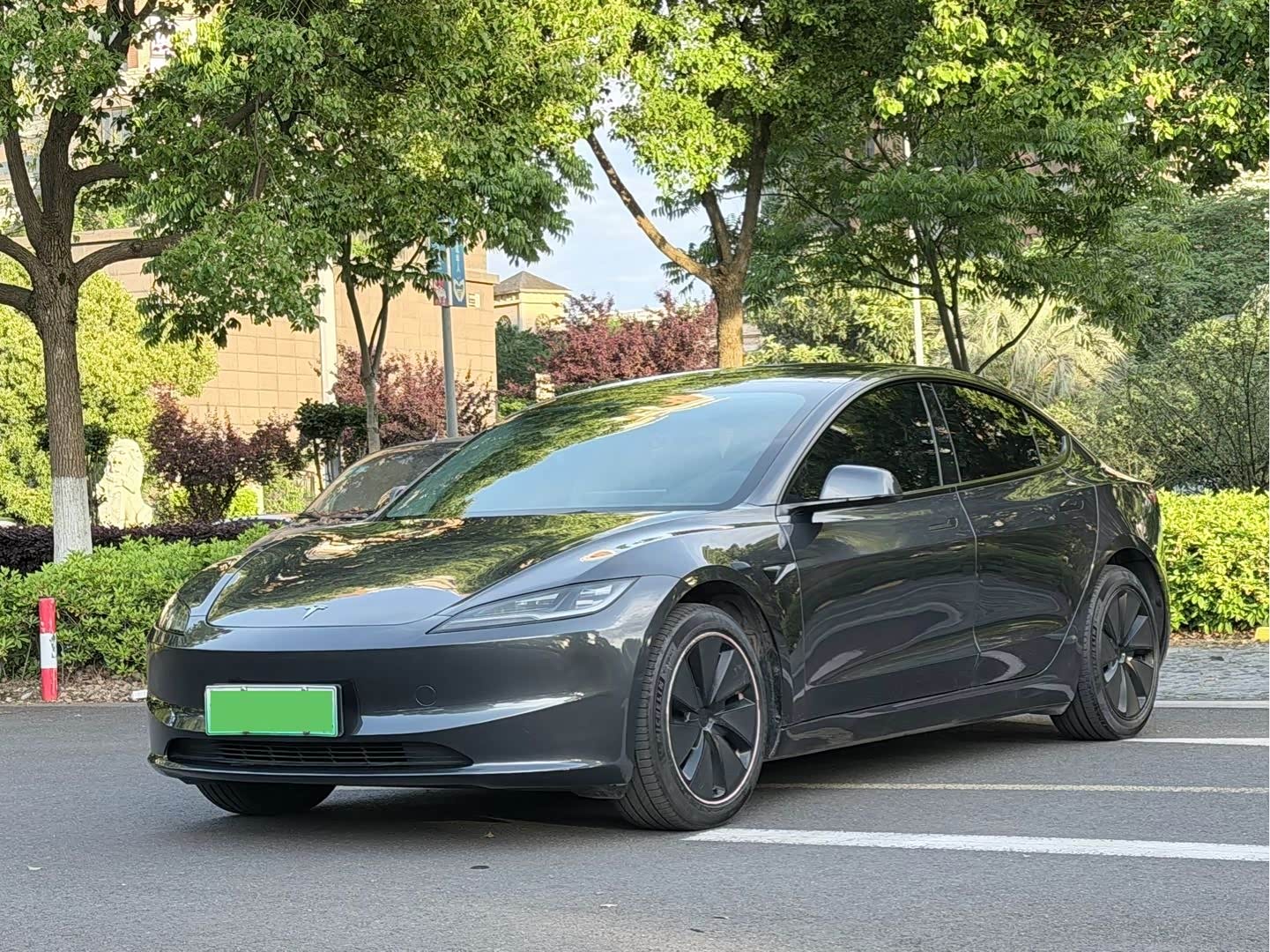 Tesla Model 3, фото 1 из 1