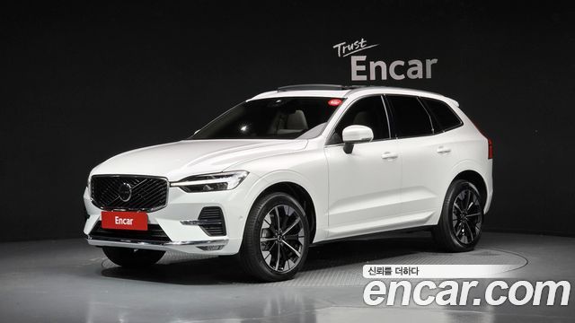 Volvo XC60 B5, фото 1 из 4