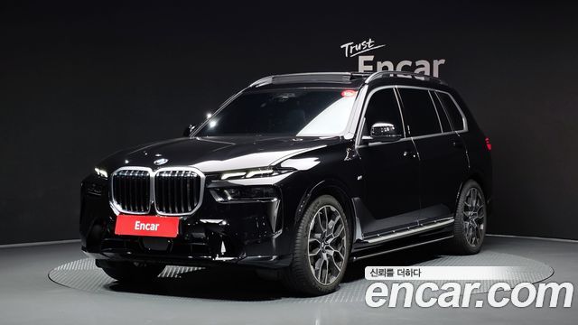 BMW X7 xDrive 40i M 6 мест, фото 1 из 4