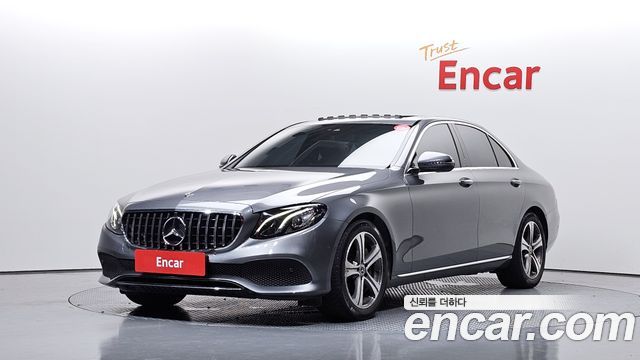 Mercedes-Benz E-Class E300, фото 1 из 4