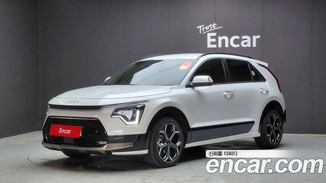 Kia Niro Prestige, фото 1 из 4