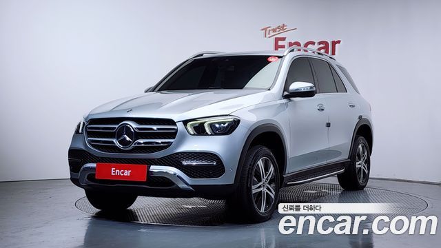 Mercedes-Benz GLE-Class GLE300d 4MATIC, фото 1 из 4