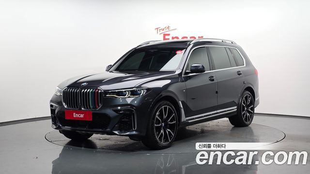 BMW X7 xDrive 40i M 6 мест, фото 1 из 4